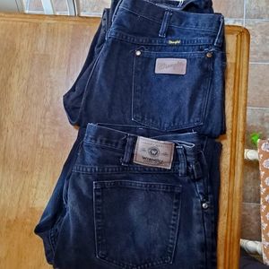 Mens Black Wrangler jeans 38x32 Excellent condition